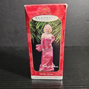 Hallmark Keepsake Ornament‎ Marilyn Monroe Pink Dress 1997 vintage Christmas